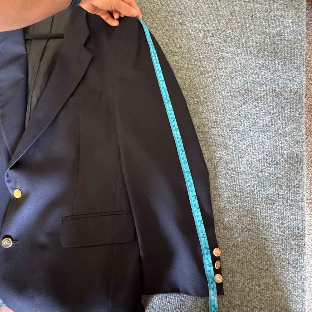 Vintage Burberrys Navy Wool Blazer Gold Buttons Saks USA Sport Coat 44R